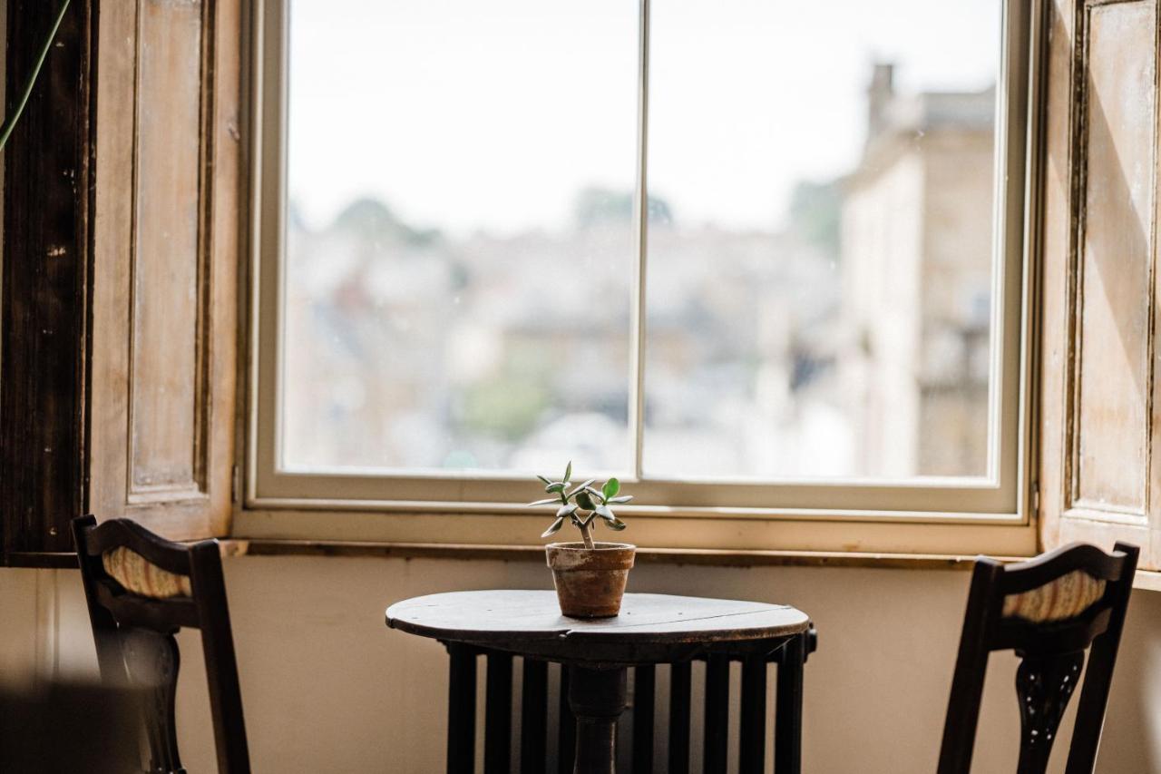 The Crooked Swan Hotel Crewkerne Exterior photo